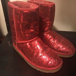 Classic Short Red Sequin UGG Boots Sz.9 Used